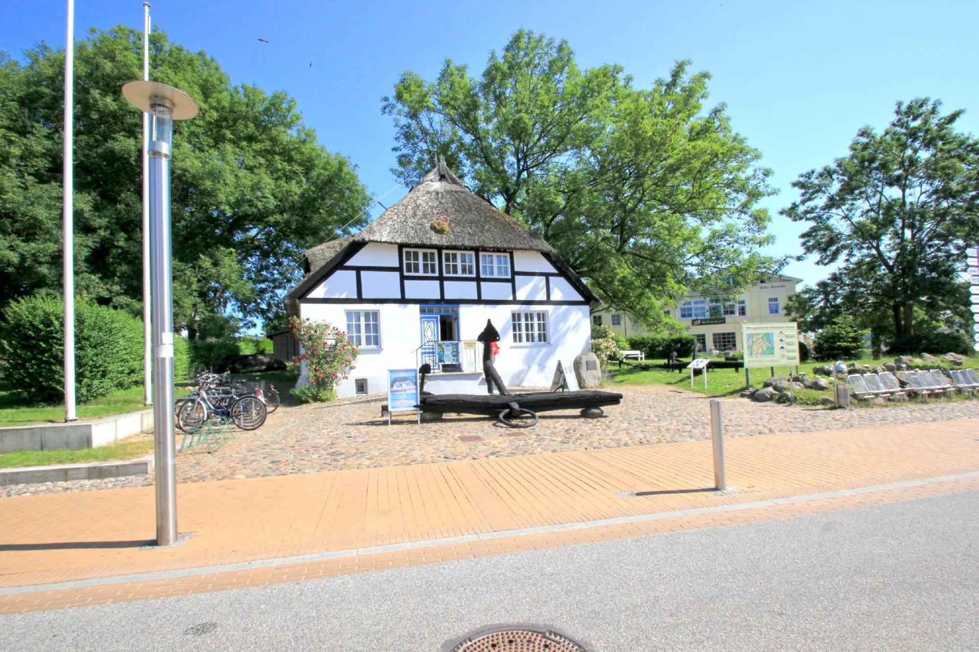 Terrasse, Gratis Nutzung Vom Ahoi Erlebnisbad Und Sauna In Sellin - Meeresblick Fewo 32 Goehren  Exterior photo